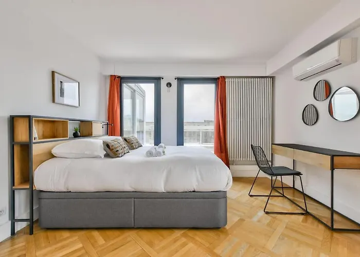 Splendide Terrasse Avec Vue Tour Eiffel * Parijs